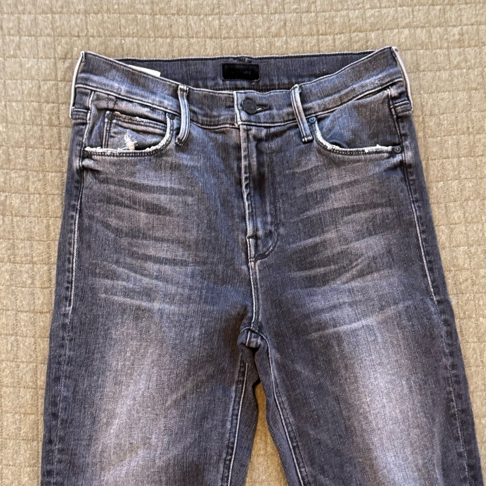 MOTHER The Cha Cha Chew Jeans - Picture 6 of 13